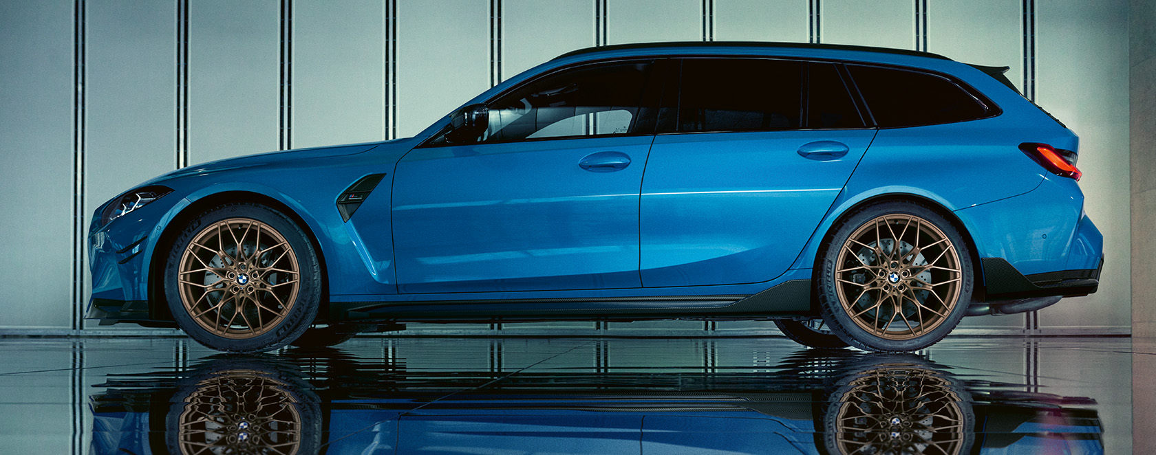 BMW M3 M340i xDRIVE TOURING i BMW M340d xDRIVE TOURING – NAJWAŻNIEJSZE CECHY.